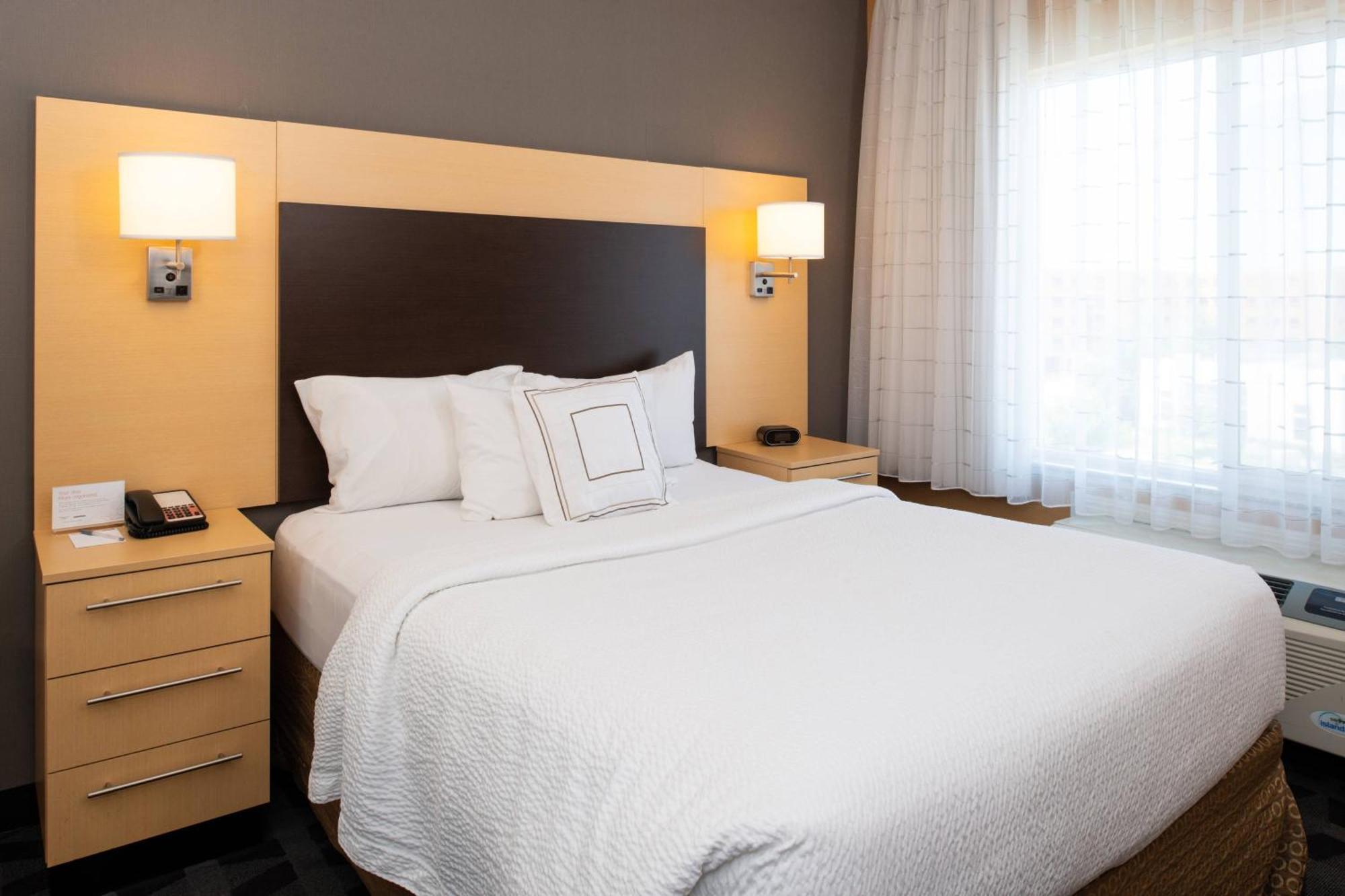 Towneplace Suites By Marriott Bakersfield West Esterno foto