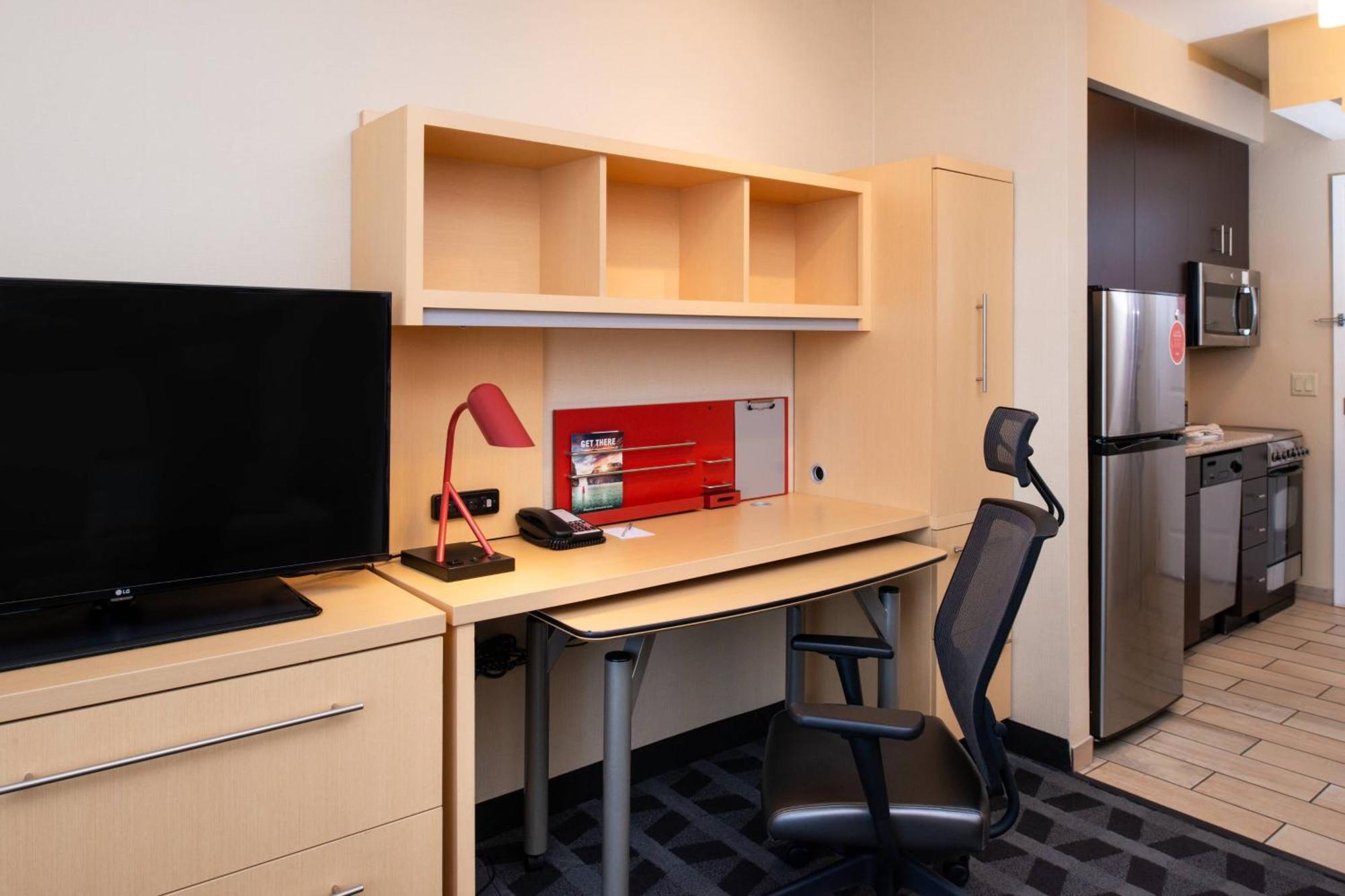 Towneplace Suites By Marriott Bakersfield West Esterno foto