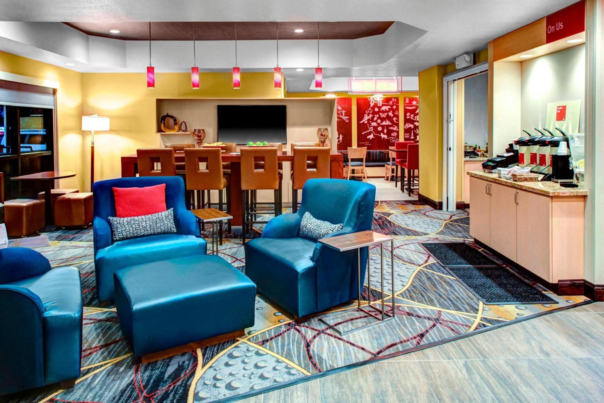 Towneplace Suites By Marriott Bakersfield West Esterno foto